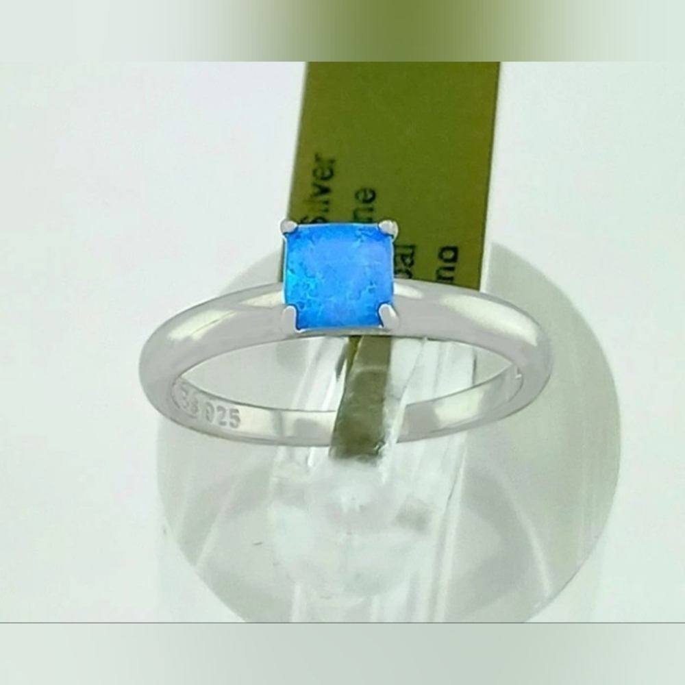 New 925 Solid Sterling Silver & Genuine 0.50 CTS Opal Solitaire Ring W Box - Picture 4 of 12